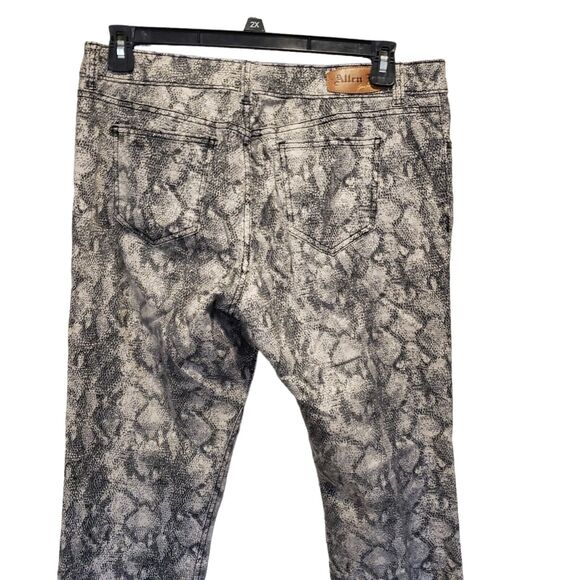 Allen B. Schwartz Women Size 14 Narrow Leg Snakeskin Print Jeans Gray Black - Picture 3 of 9